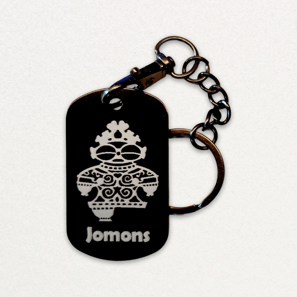 キーホルダー(アルミ四角)|プロダクトデザイン|縄文グッズ|sys-cobo(シスコボ)